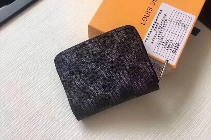 lu wallet-065